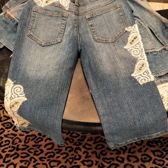 Miss F&2 Vintage Lace Trim Cream Blue Top and Shorts - Picture 6 of 11